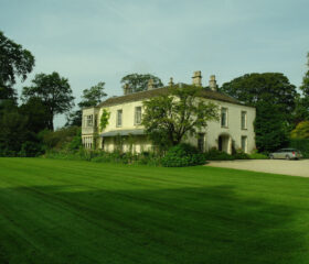 Kingscote House