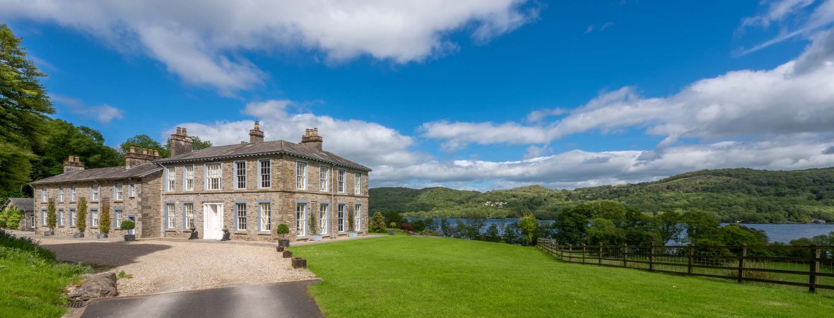 Lakeside House - kate & tom's Large Luxury Homes